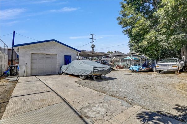 Backyard, Detached Garage, Exterior