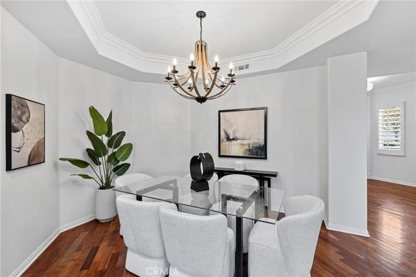 Chandelier, Dining room, Interior, Wood Texture Flooring