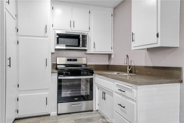 Interior, Kitchen, Stainless Steel Appliances, Wood Texture Flooring