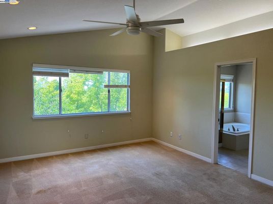 Bathroom, Empty room, Interior, Recessed Lighting