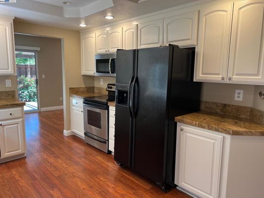 Interior, Kitchen, Recessed Lighting, Wood Texture Flooring