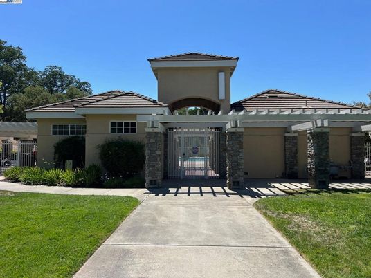 Backyard, Exterior, Facade, Mediterranean
