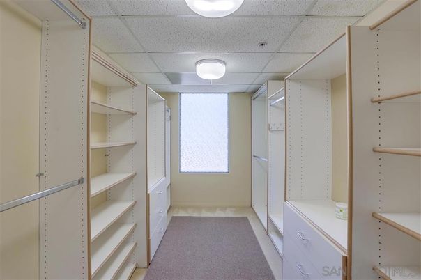 Interior, Walk-in Closets
