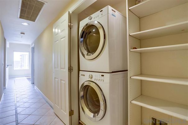 Interior, Recessed Lighting, Utility Closets, Washer