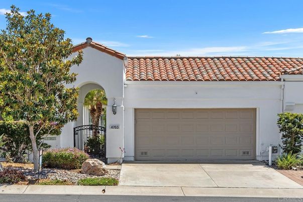 Attached, Exterior, Facade, Spanish Mediterranean