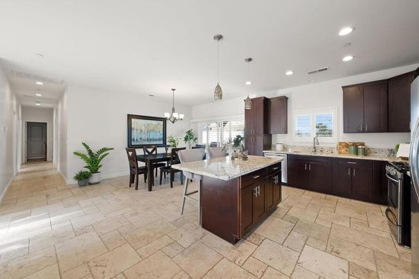 Chandelier, Dining room, Interior, Kitchen, Pendant Lights, Recessed Lighting