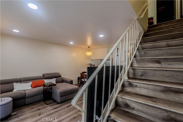 Interior, Living room, Pendant Lights, Recessed Lighting, Wood Texture Flooring