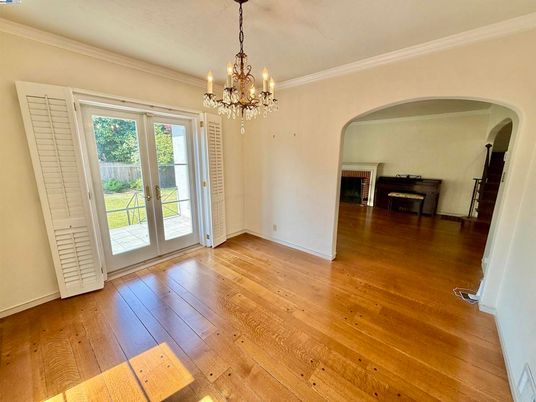 Chandelier, Empty room, Interior, Piano, Wood Texture Flooring