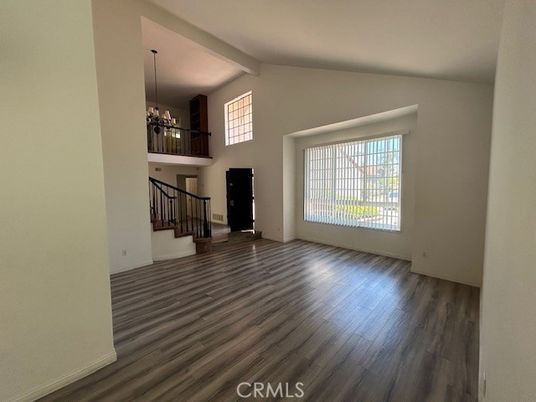 Chandelier, Empty room, Interior, Wood Texture Flooring