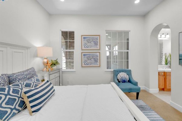Bedroom, Interior, Recessed Lighting