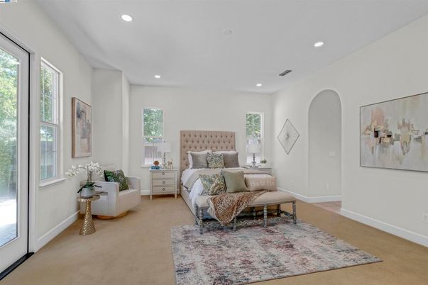 Bedroom, Interior, Recessed Lighting