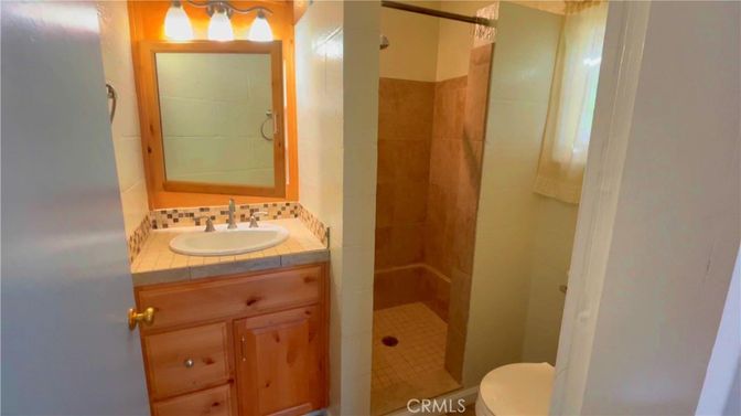 Bathroom, Interior, Tile Countertops