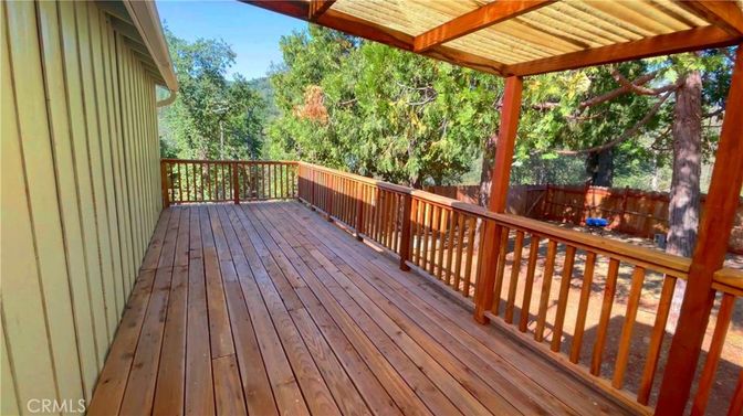Exterior, Wood Texture Flooring