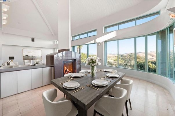 Dining room, Fireplace, Interior