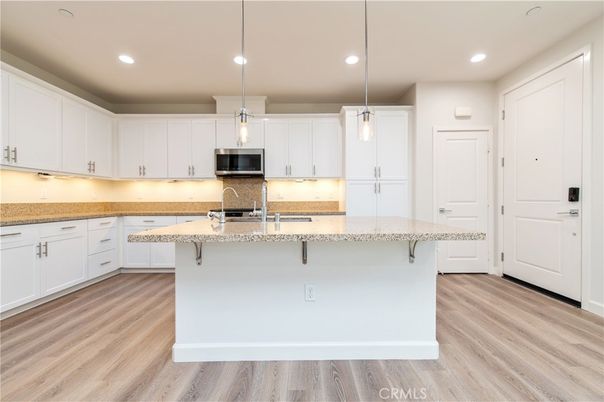 Interior, Kitchen, Pendant Lights, Recessed Lighting, Wood Texture Flooring