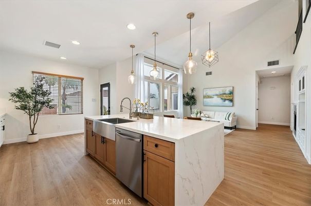 Dining room, Interior, Kitchen, Pendant Lights, Recessed Lighting, Wood Texture Flooring