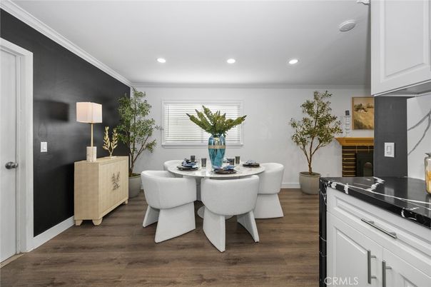 Dining room, Interior, Kitchen, Recessed Lighting, Wood Texture Flooring