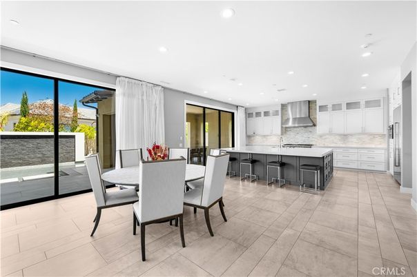 Dining room, Interior, Kitchen, Recessed Lighting, Stainless Steel Appliances
