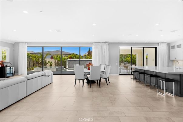 Dining room, Interior, Kitchen, Recessed Lighting