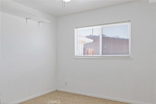 Empty room, Interior