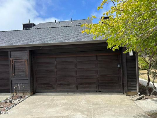 Detached Garage, Exterior