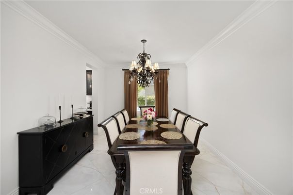 Chandelier, Dining room, Interior