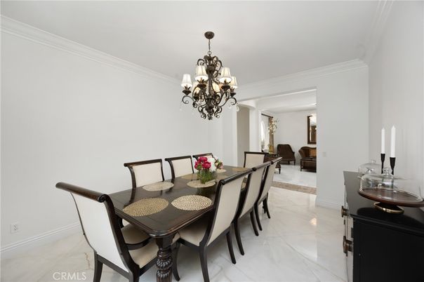 Chandelier, Dining room, Interior