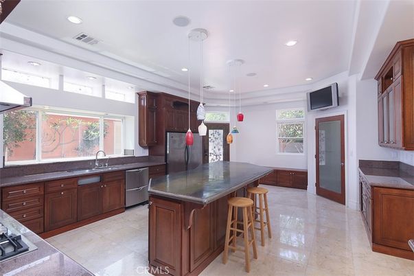 Interior, Kitchen, Pendant Lights, Recessed Lighting, Stainless Steel Appliances