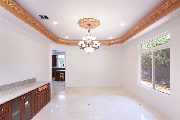 Chandelier, Empty room, Interior, Recessed Lighting