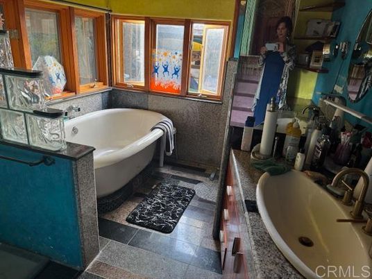 Bathroom, Free Standing Baths, Interior