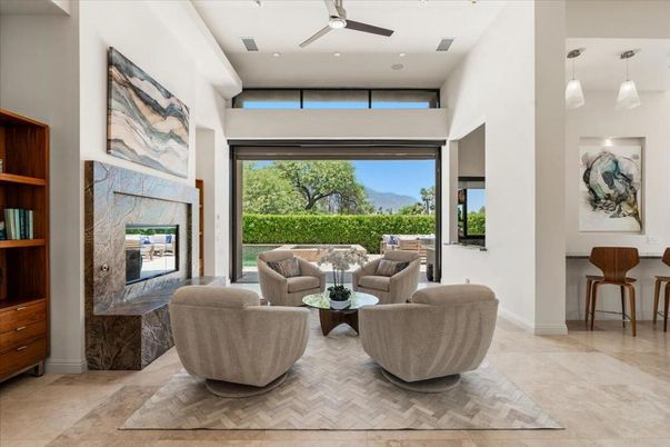 Interior, Living room, Pendant Lights, Recessed Lighting