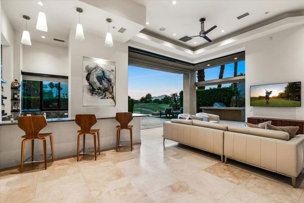Interior, Living room, Pendant Lights, Recessed Lighting