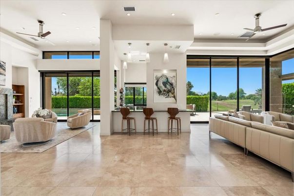 Interior, Living room, Pendant Lights, Recessed Lighting