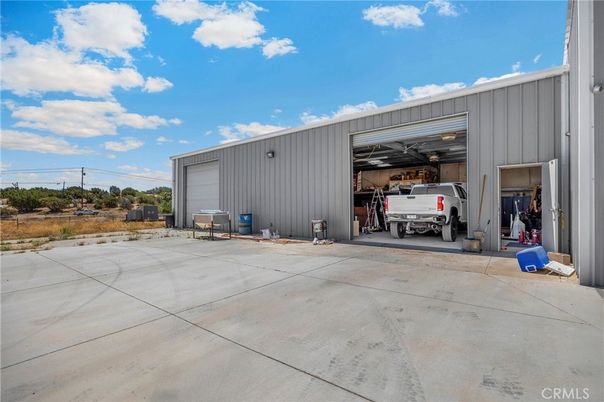 Detached Garage, Exterior