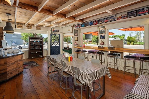 Dining room, Interior, Pendant Lights, Wooden Beams, Wooden Ceilings, Wood Texture Flooring