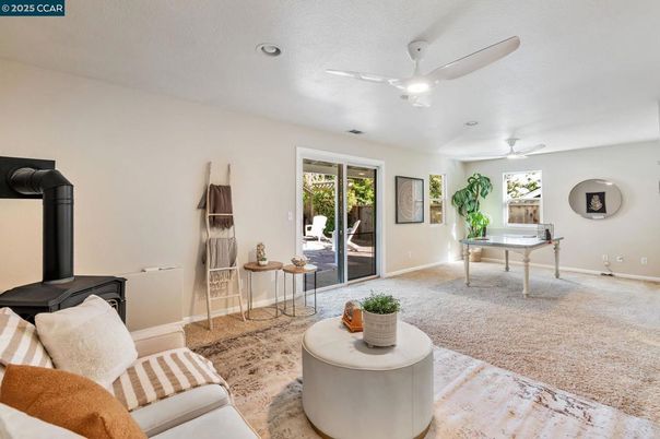 Fireplace, Interior, Living room, Recessed Lighting