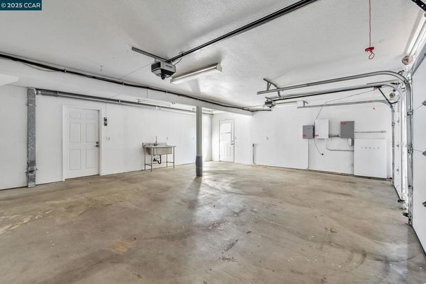 Garage, Interior