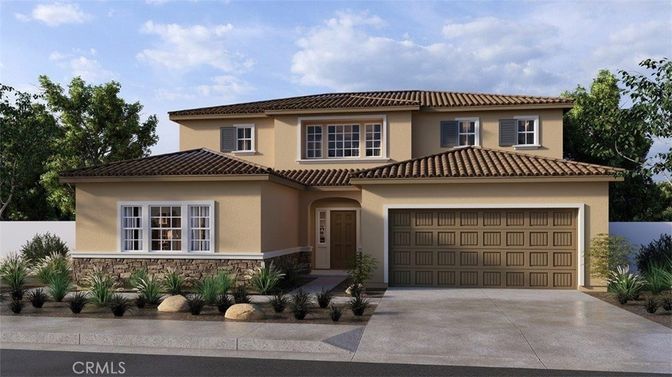 Attached, Exterior, Facade, Mediterranean