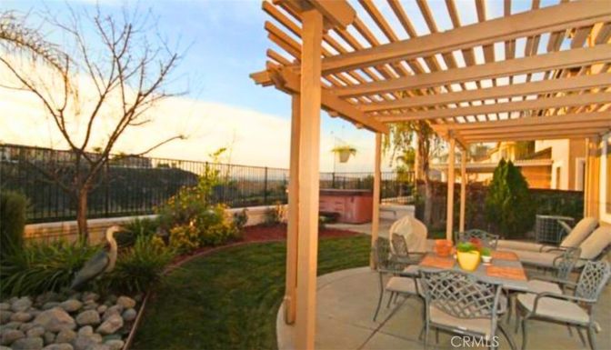 Backyard, Exterior, Hot Tub