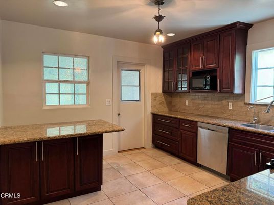 Interior, Kitchen, Pendant Lights, Recessed Lighting