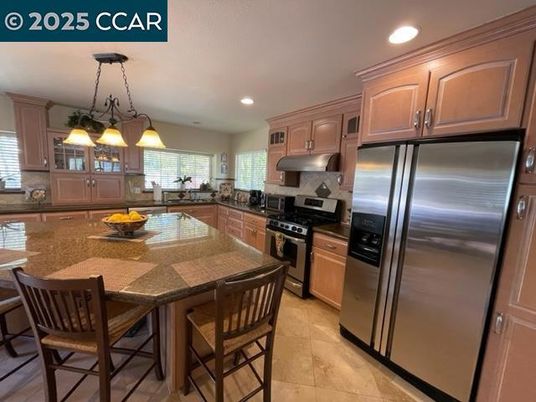 Chandelier, Interior, Kitchen, Recessed Lighting, Stainless Steel Appliances