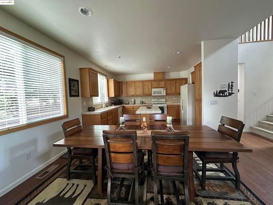 Dining room, Interior, Kitchen, Recessed Lighting, Wood Texture Flooring