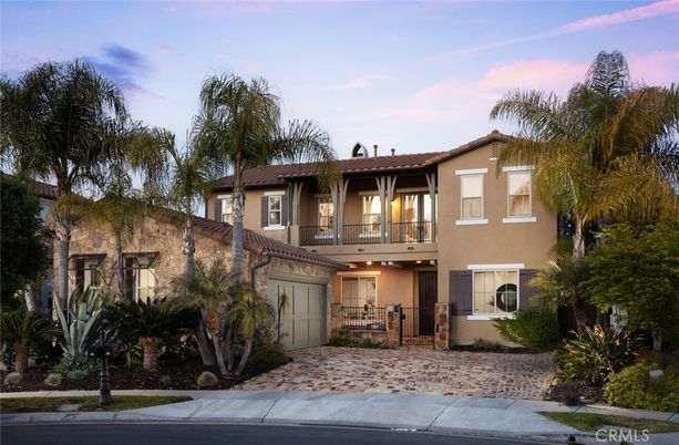Attached, Exterior, Facade, Mediterranean