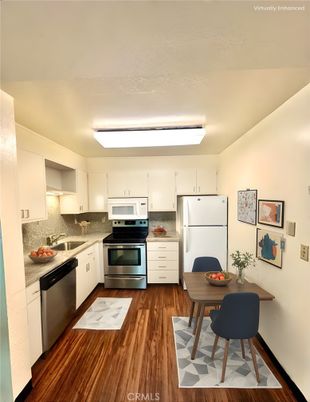 Dining room, Interior, Kitchen, Stainless Steel Appliances, Wood Texture Flooring