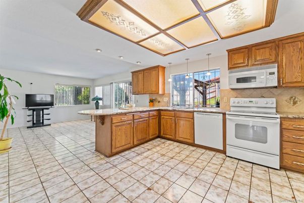 Interior, Kitchen, Pendant Lights, Recessed Lighting