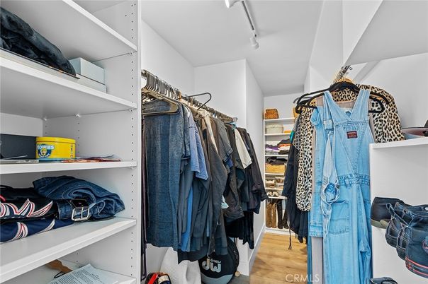 Interior, Walk-in Closets, Wood Texture Flooring