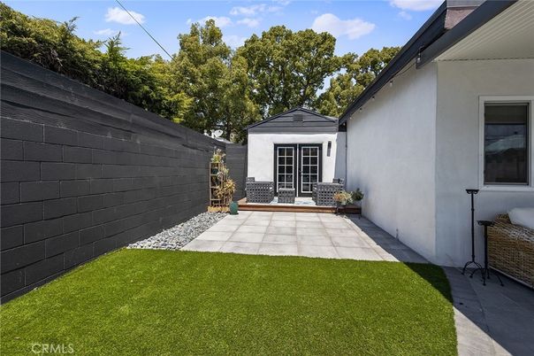 Backyard, Exterior