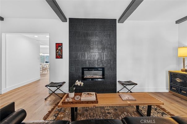 Fireplace, Interior, Living room, Recessed Lighting, Wood Texture Flooring