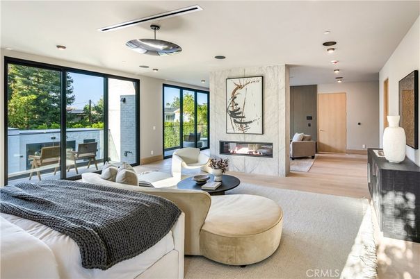 Bedroom, Fireplace, Interior, Recessed Lighting, Wood Texture Flooring