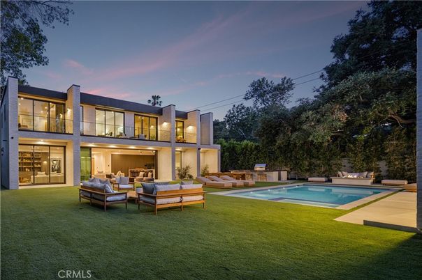 Backyard, Exterior, Pool